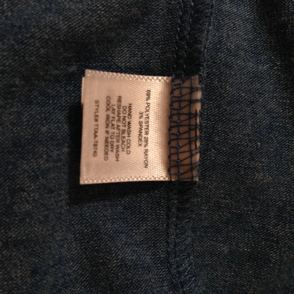 Tresics Blue Soft Sleeveless Top Size M - Picture 7 of 7